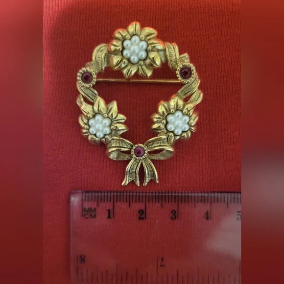 Pendent - Picture 2 of 2